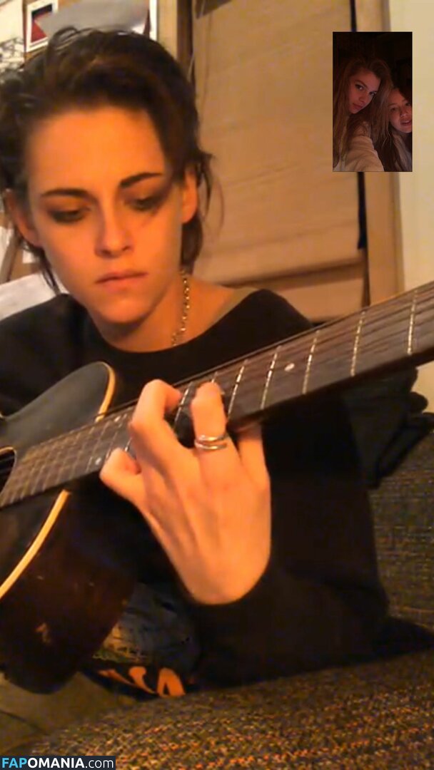 Kristen Stewart Naakt Gelekte foto #28