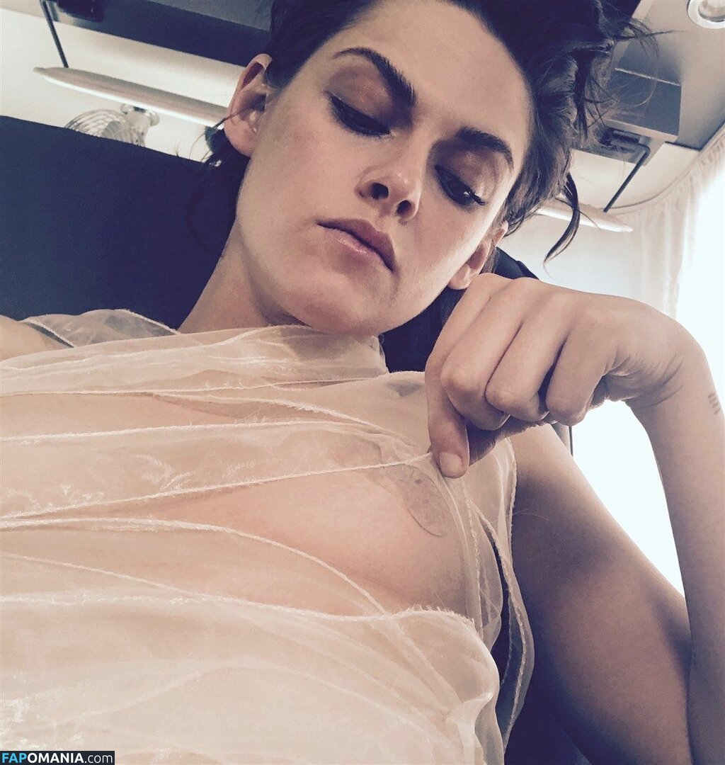 Kristen Stewart Naakt Gelekte foto #55