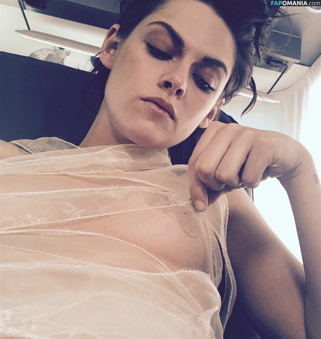 Kristen Stewart Naakt Gelekte foto #56