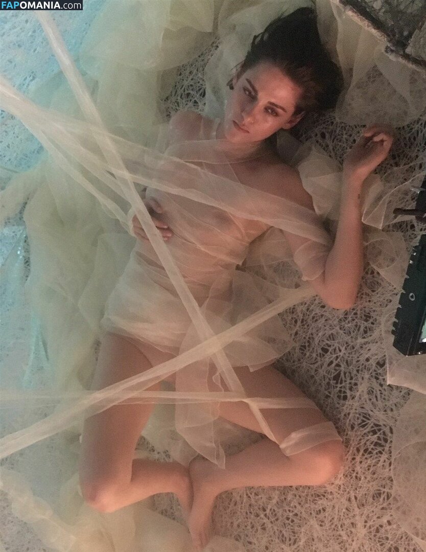 Kristen Stewart Naakt Gelekte foto #64