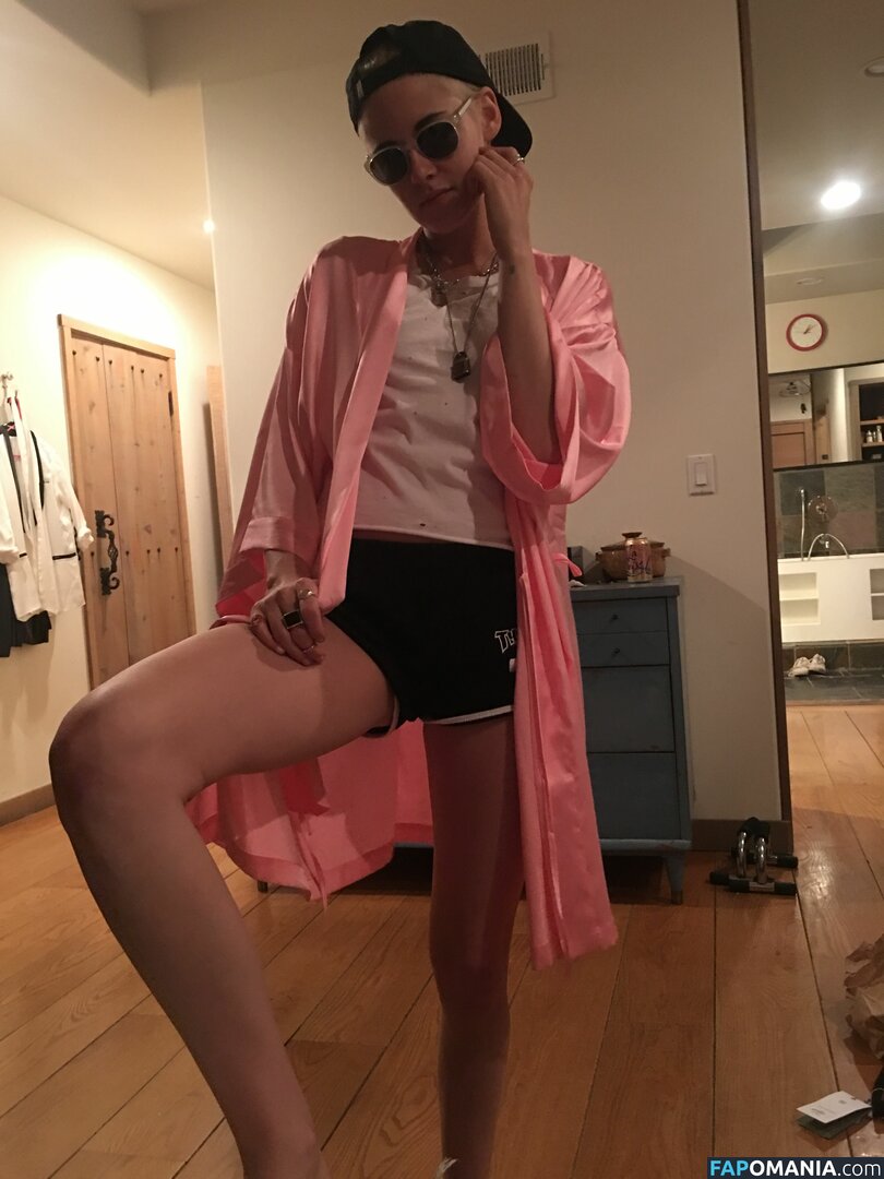 Kristen Stewart Naakt Gelekte foto #101