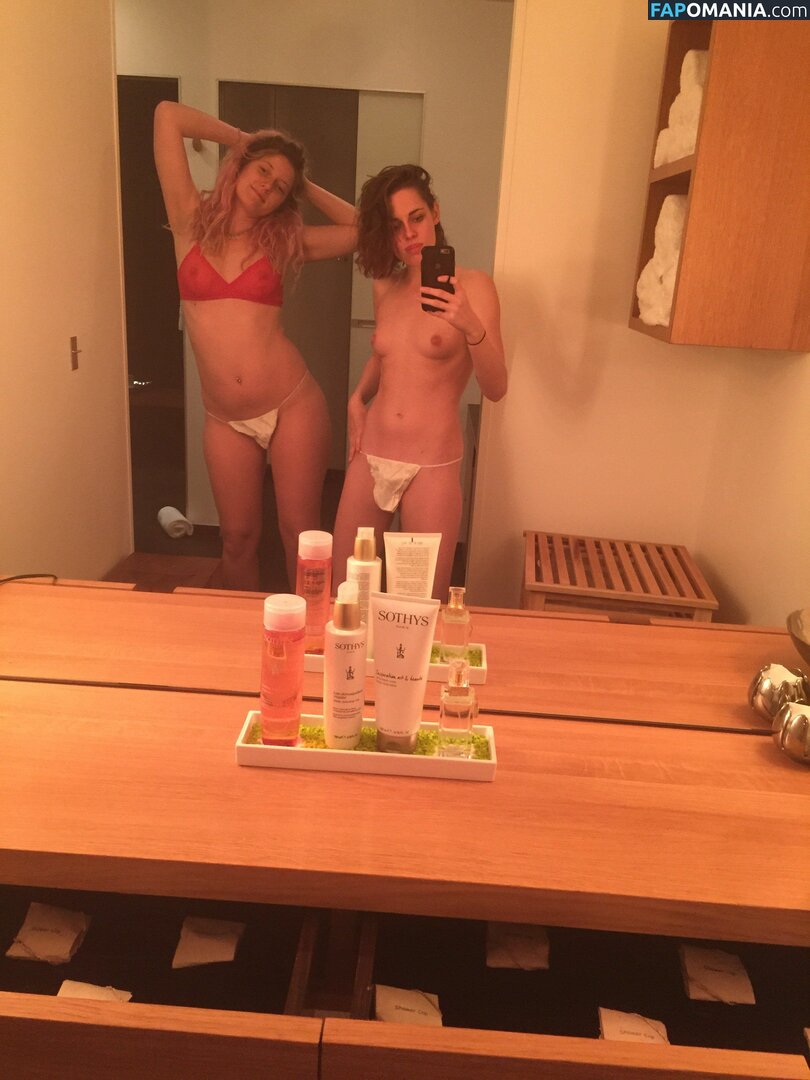 Kristen Stewart Naakt Gelekte foto #160