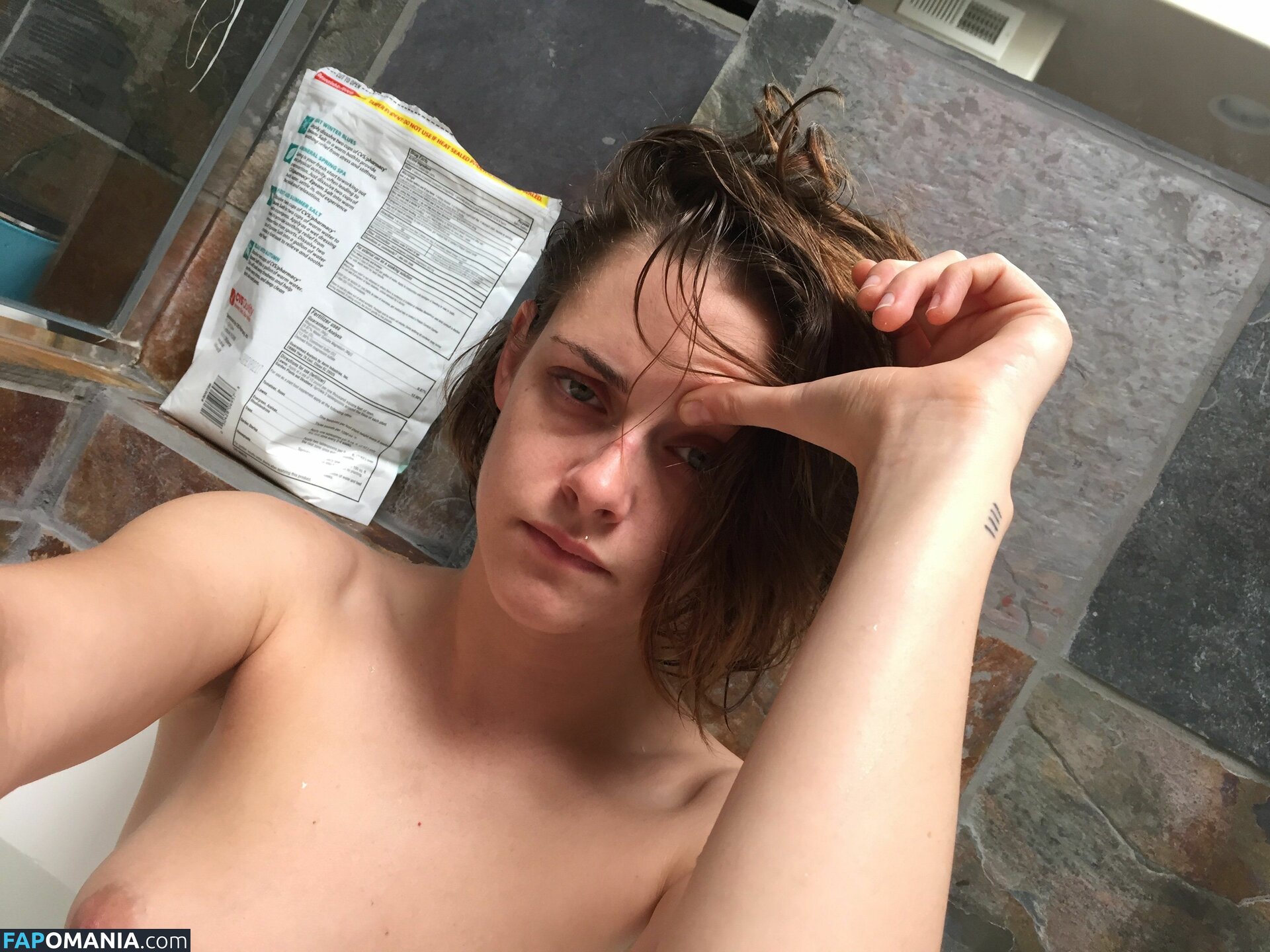 Kristen Stewart Naakt Gelekte foto #172
