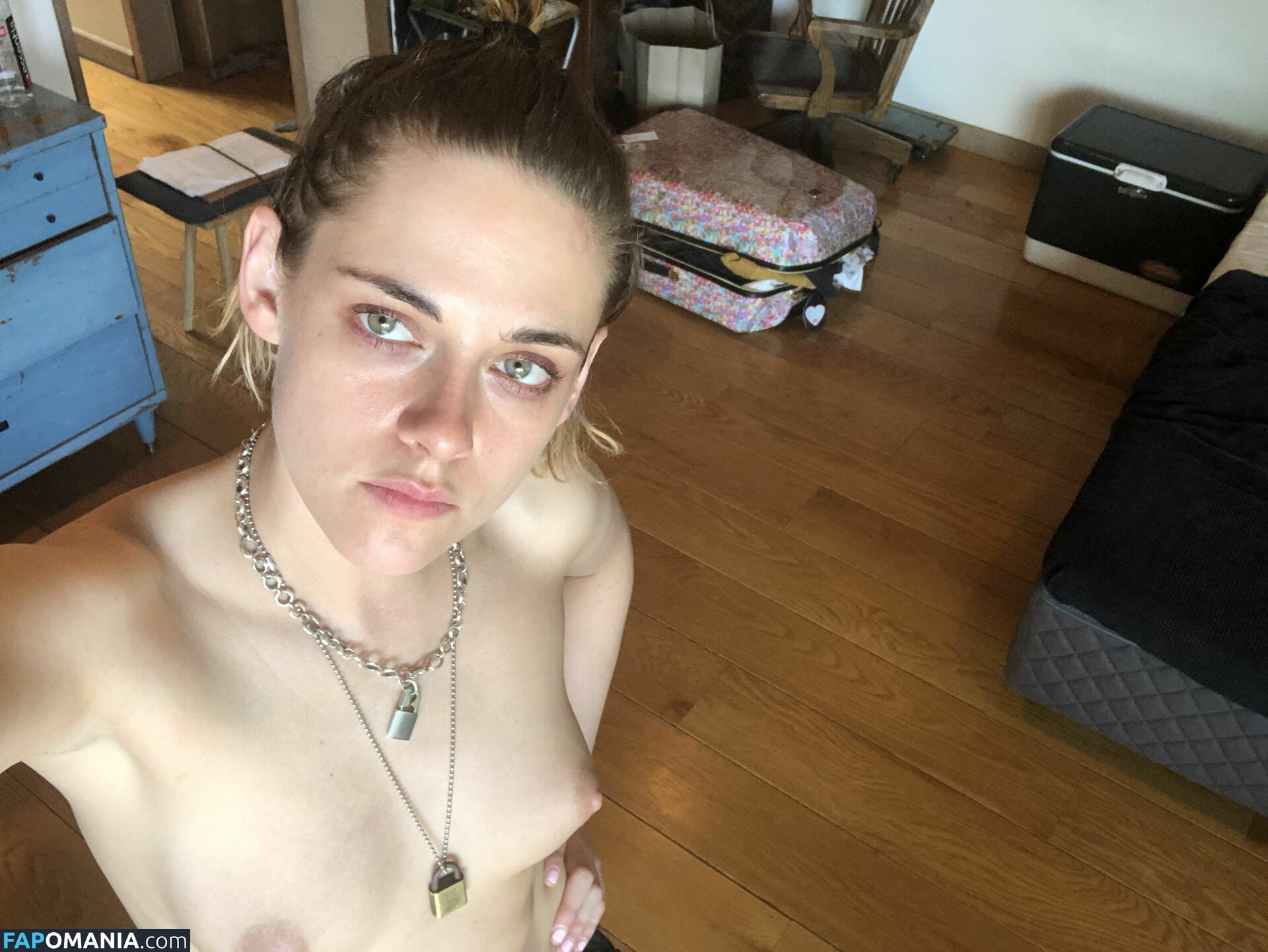 Kristen Stewart Naakt Gelekte foto #207