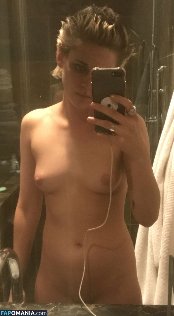 Kristen Stewart Naakt Gelekte foto #266