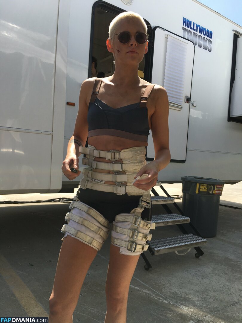 Kristen Stewart Naakt Gelekte foto #312