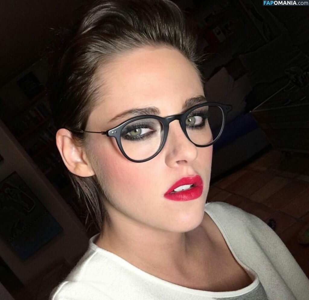 Kristen Stewart Naakt Gelekte foto #324