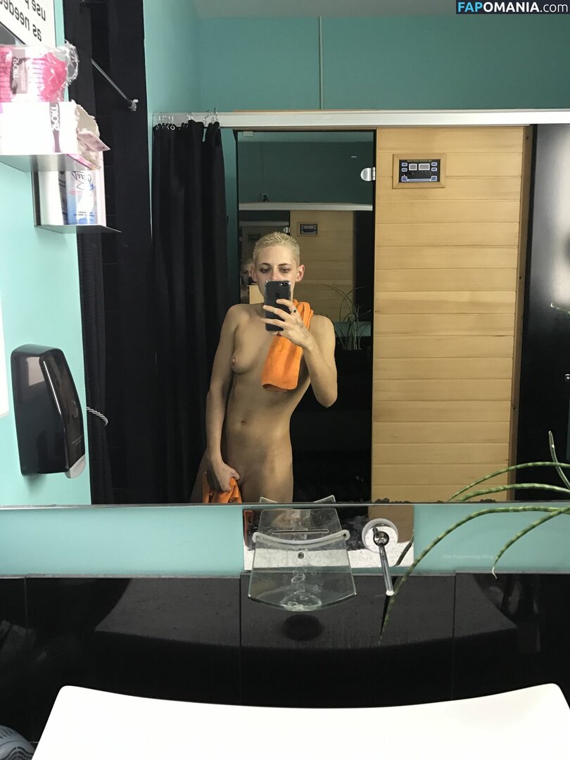 Kristen Stewart Naakt Gelekte foto #341