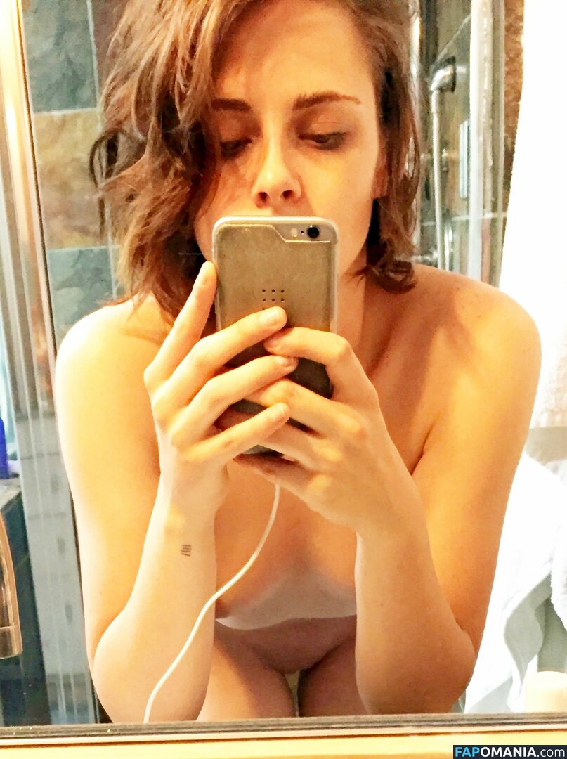 Kristen Stewart Naakt Gelekte foto #342