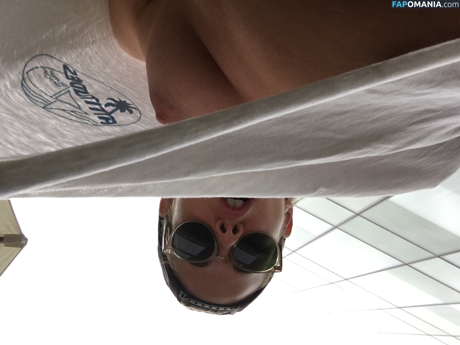 Kristen Stewart Naakt Gelekte foto #402