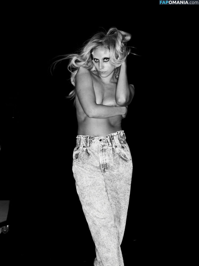 Lady Gaga Naakt Gelekte foto #541