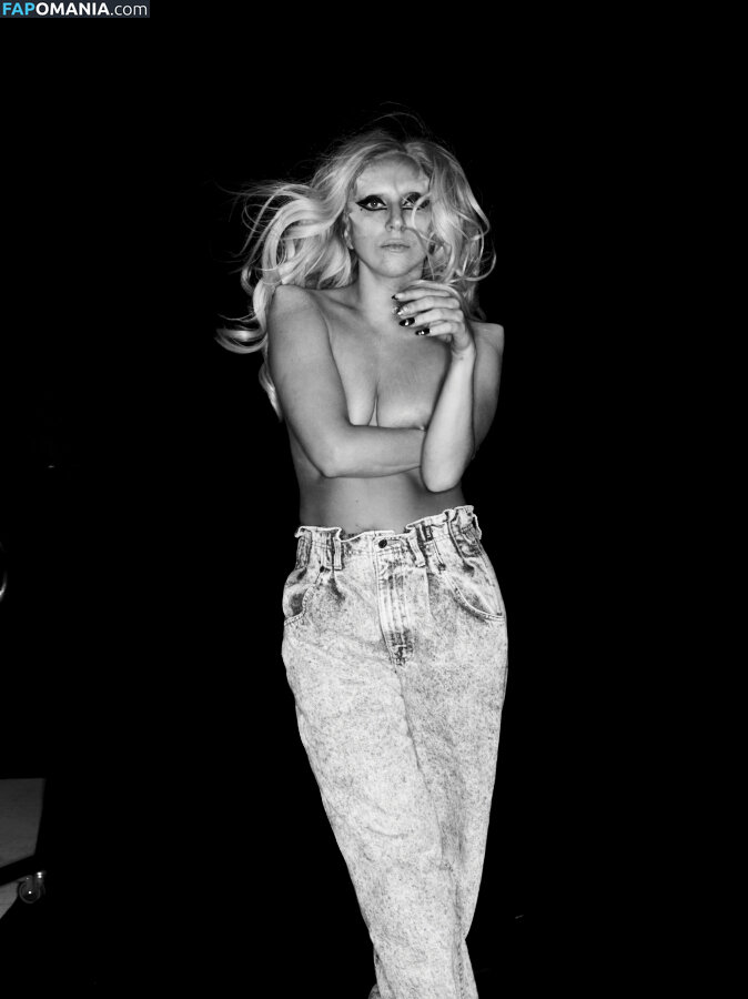 Lady Gaga Naakt Gelekte foto #542