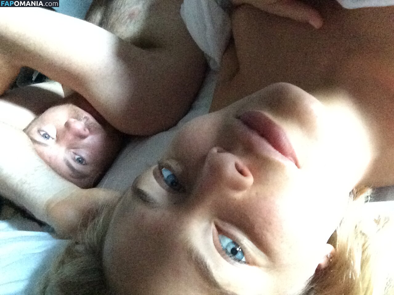 Lara Bingle Naakt Gelekte foto #7