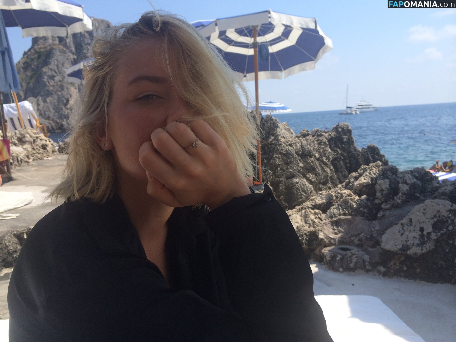 Lara Bingle Naakt Gelekte foto #63