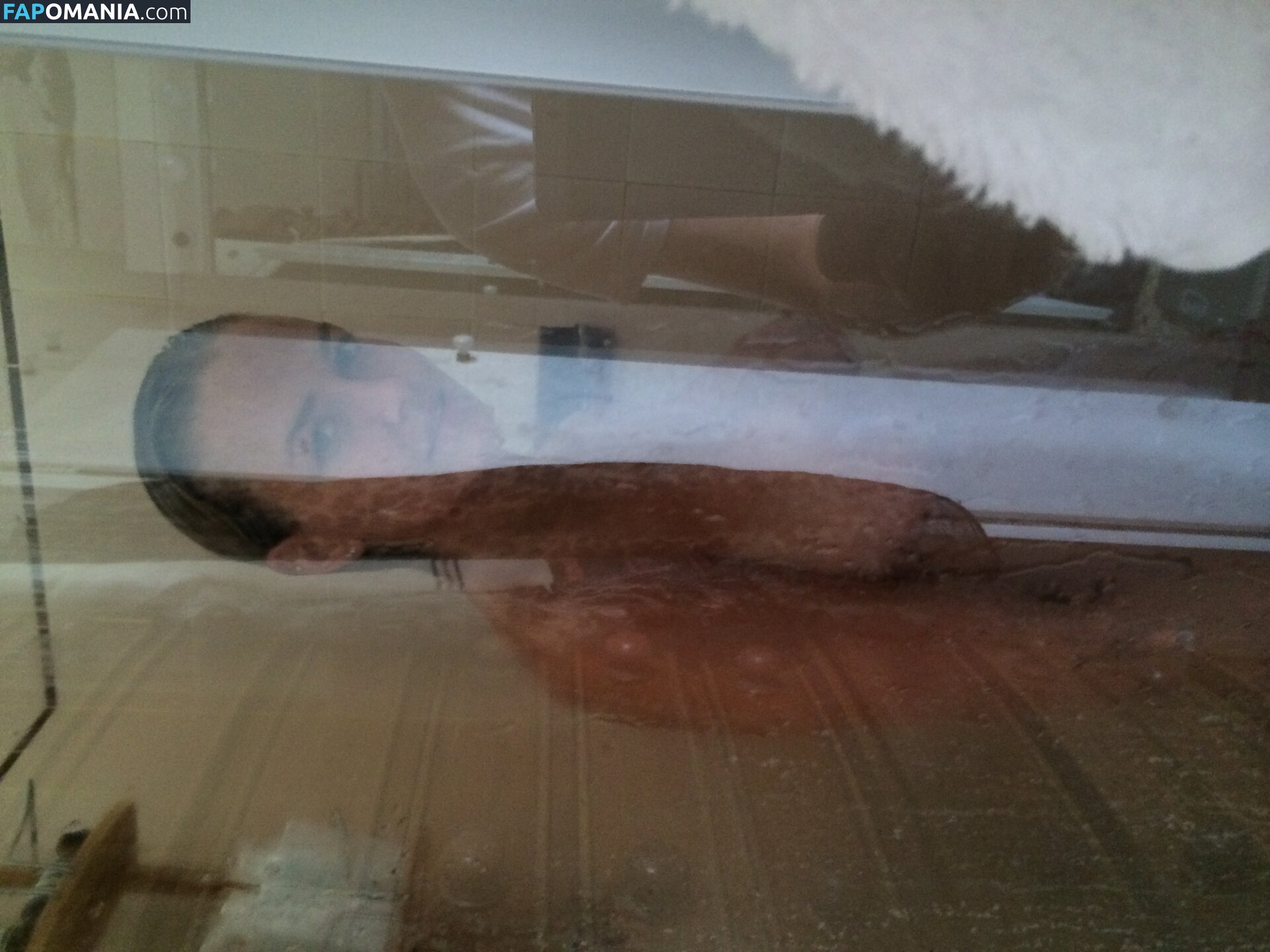 Lara Bingle Naakt Gelekte foto #230