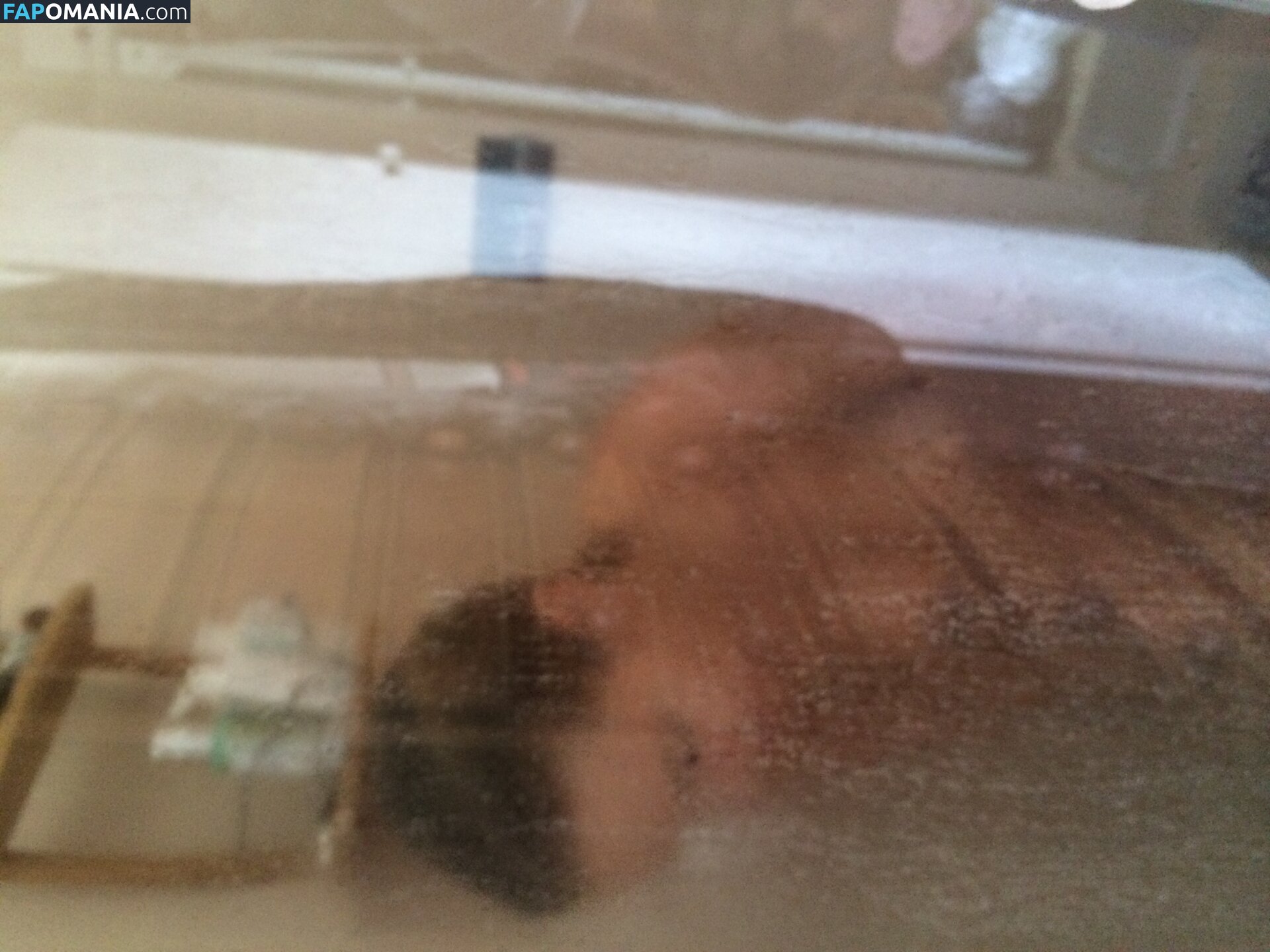 Lara Bingle Naakt Gelekte foto #237