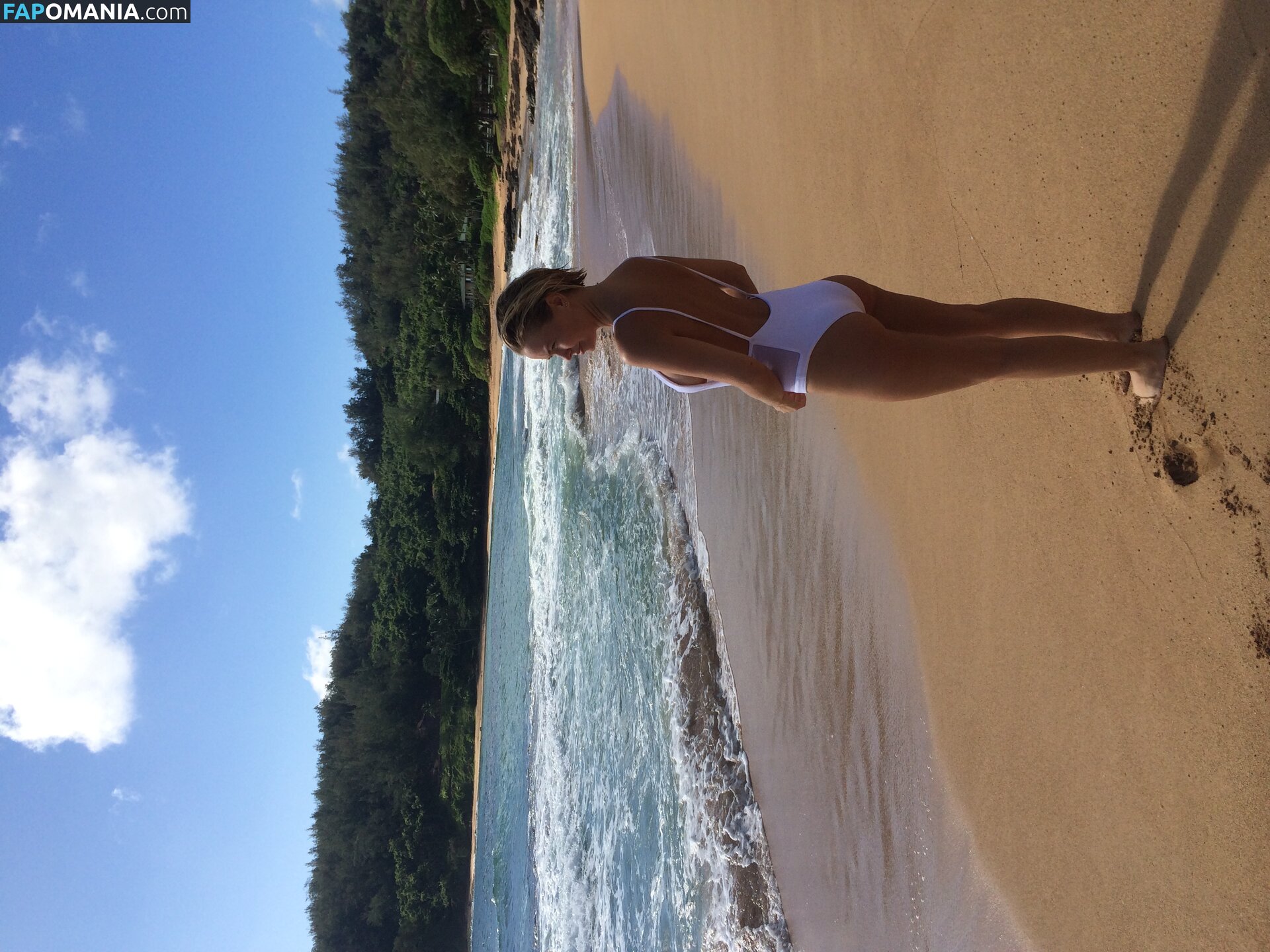 Lara Bingle Naakt Gelekte foto #270