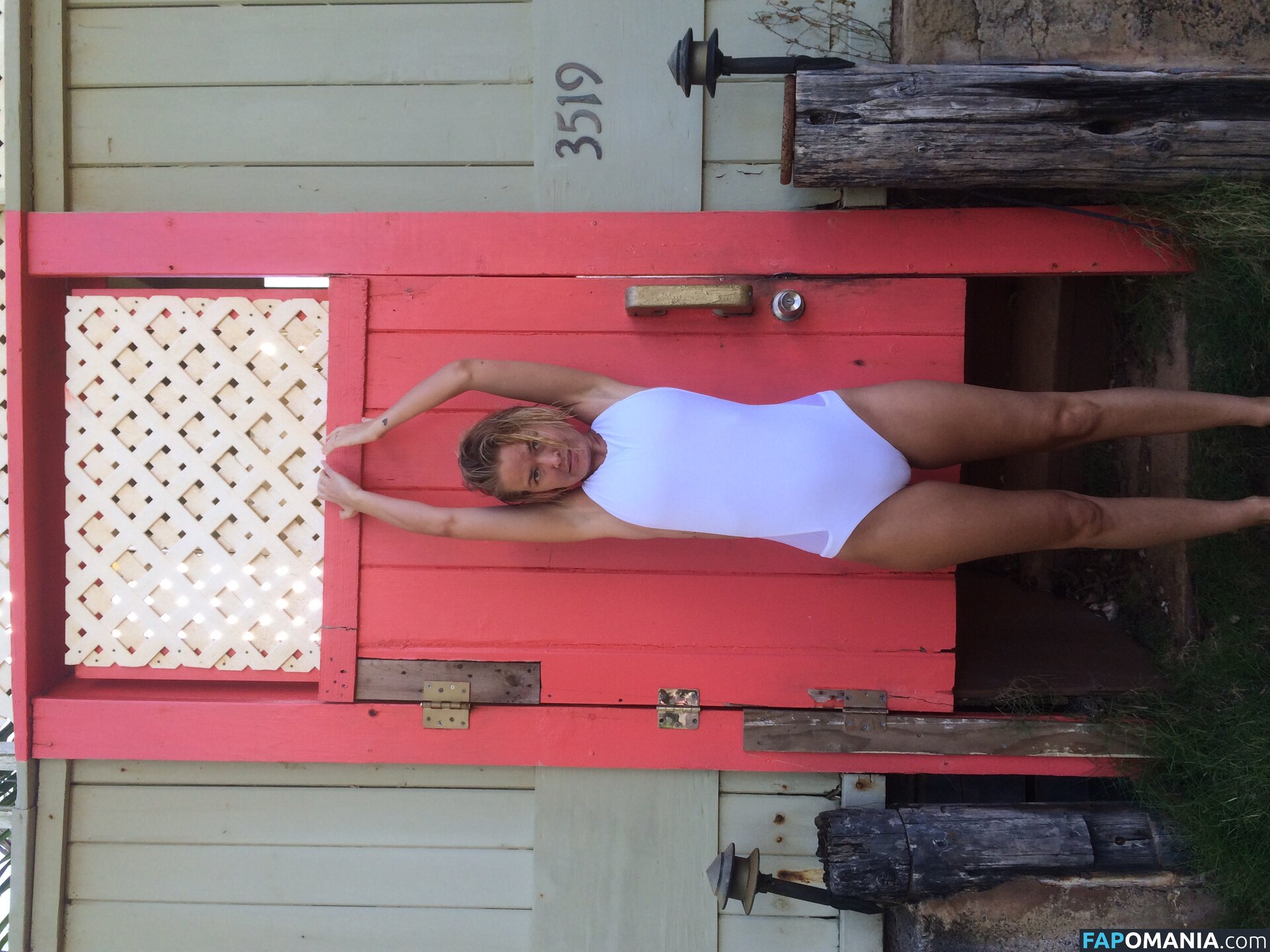 Lara Bingle Naakt Gelekte foto #334