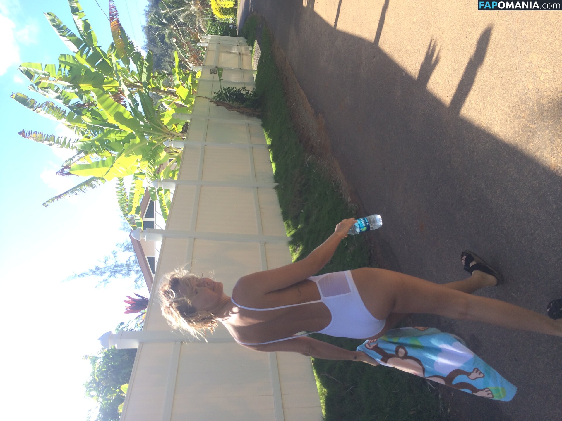 Lara Bingle Naakt Gelekte foto #349