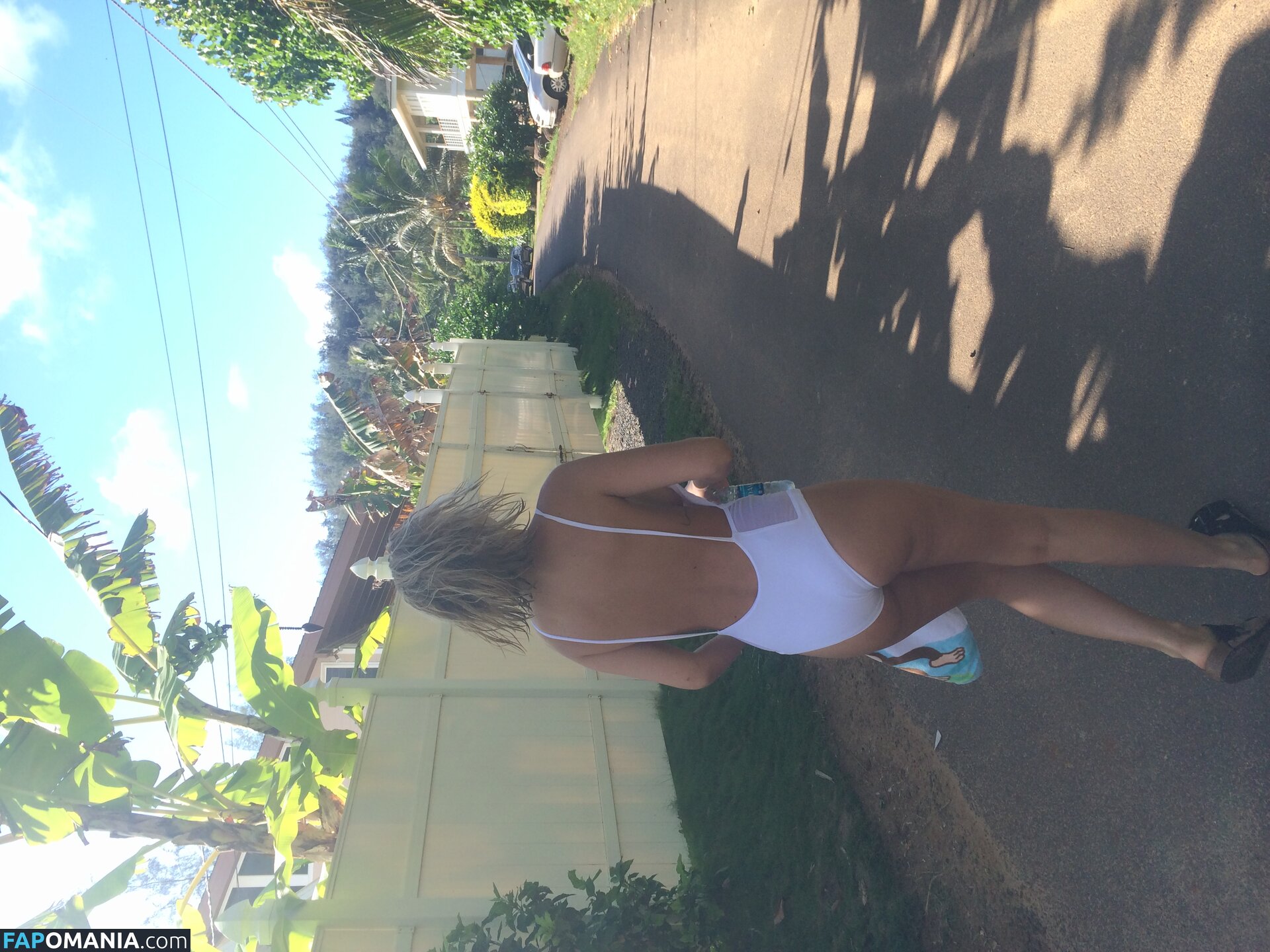 Lara Bingle Naakt Gelekte foto #354