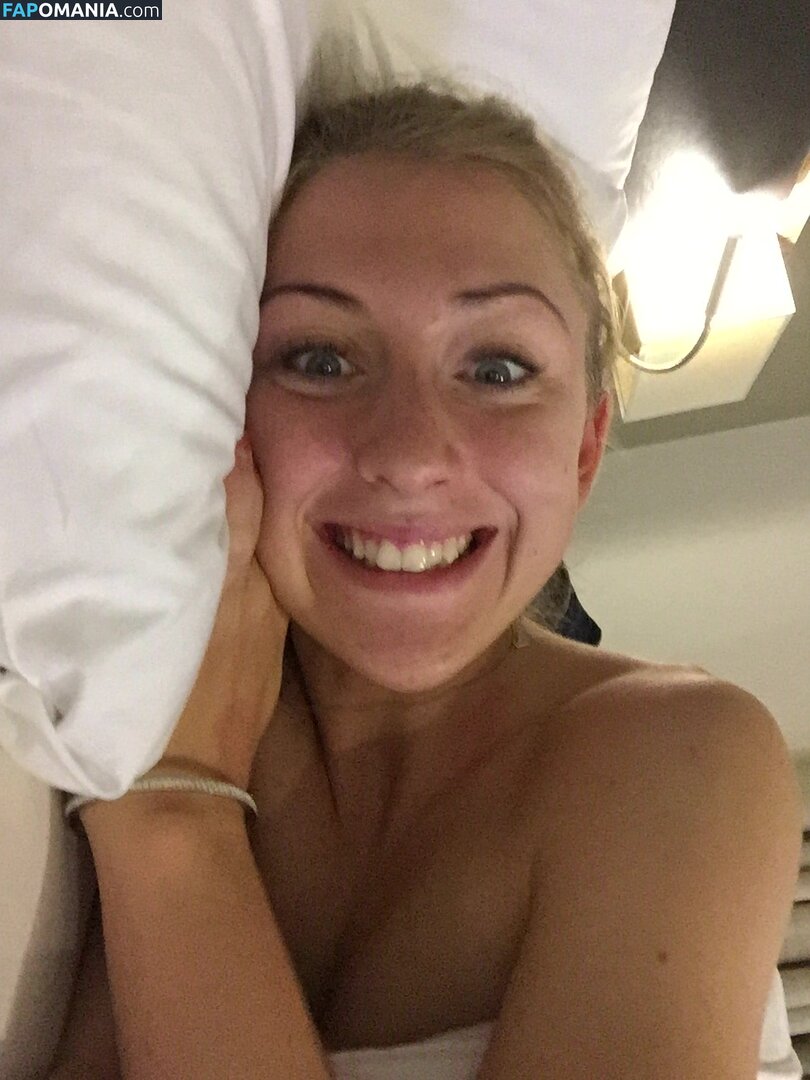Laura Trott Naakt Gelekte foto #7