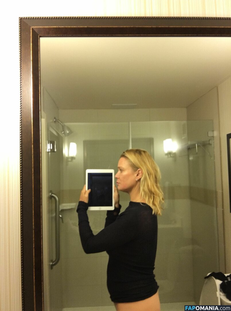 Laurie Holden Naakt Gelekte foto #4