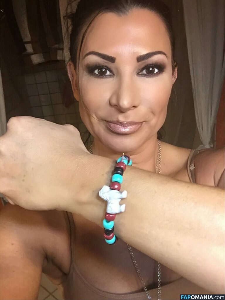 Lisa Marie Varon Naakt Gelekte foto #28