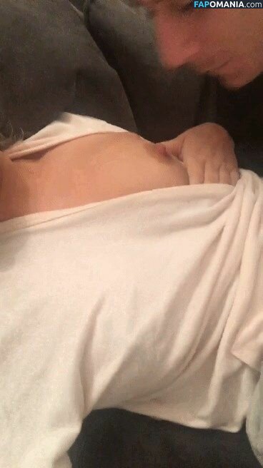 Lucy Fallon Naakt Gelekte foto #6