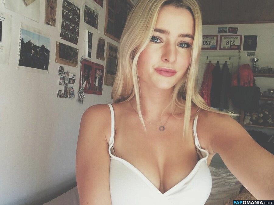 Maiken Skoie Brustad Naakt Gelekte foto #56