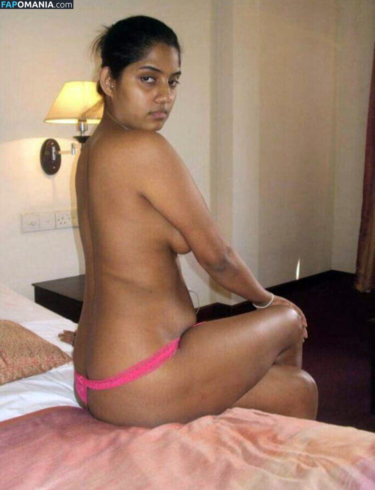 Manik Wijewardena Naakt Gelekte foto #22