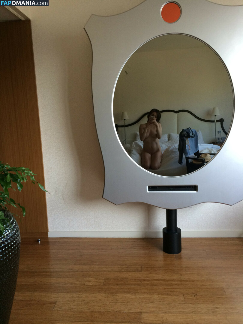 Megan Boone Naakt Gelekte foto #3
