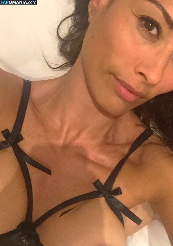 Melanie Sykes Naakt Gelekte foto #2