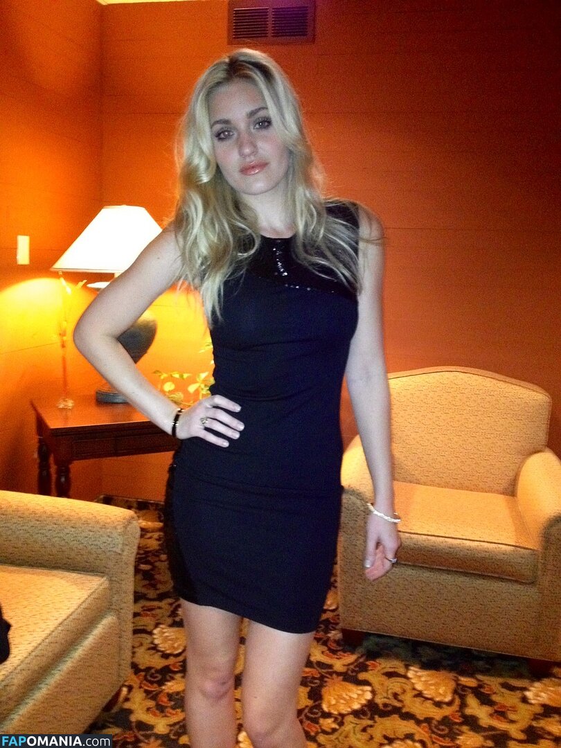Michalka Sisters Naakt Gelekte foto #4