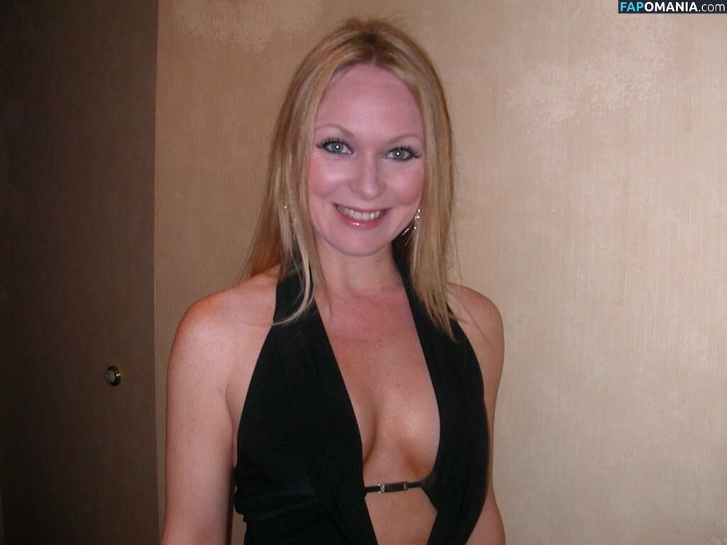 Michelle Hardwick Naakt Gelekte foto #3