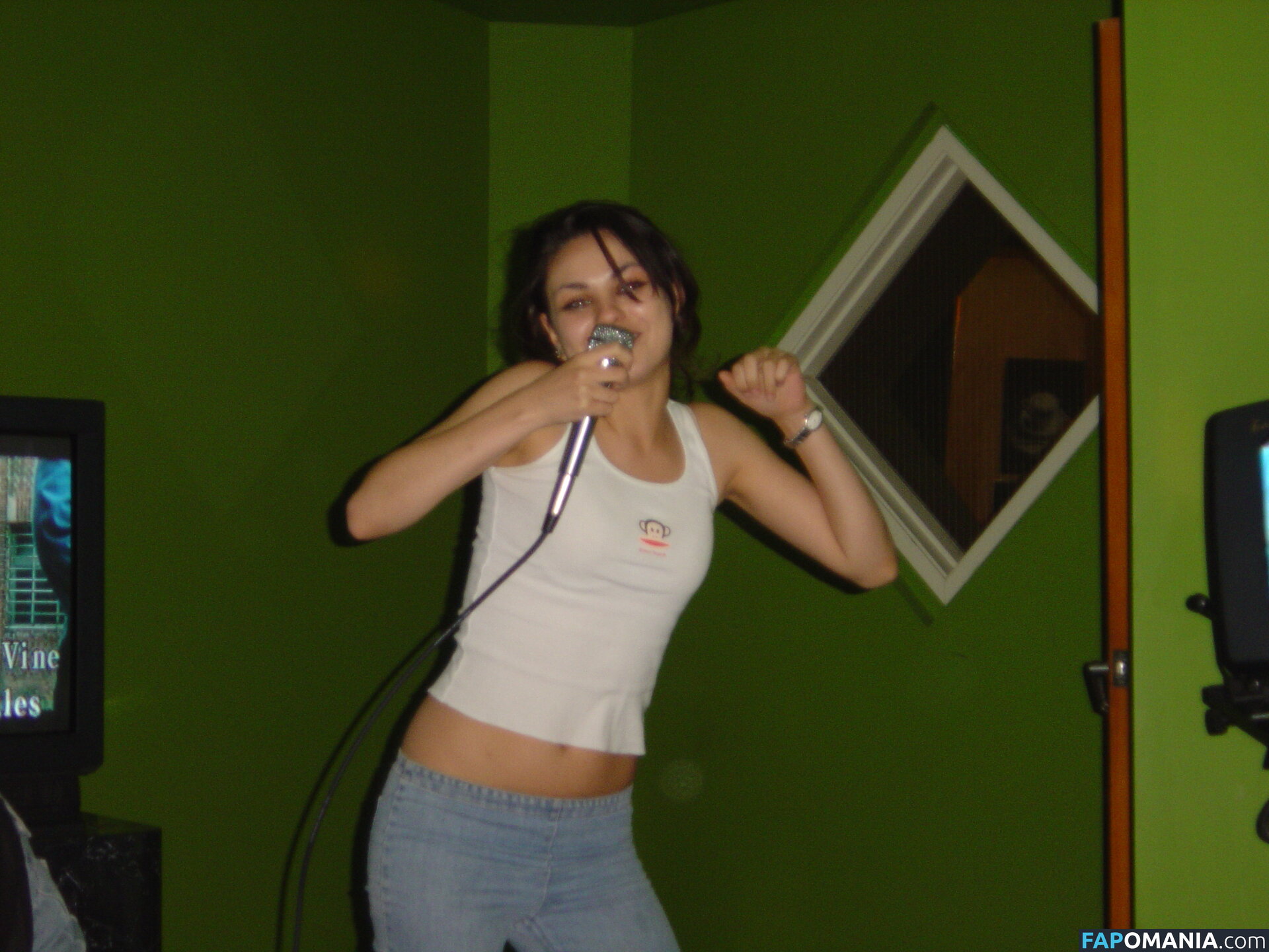 Mila Kunis Naakt Gelekte foto #6