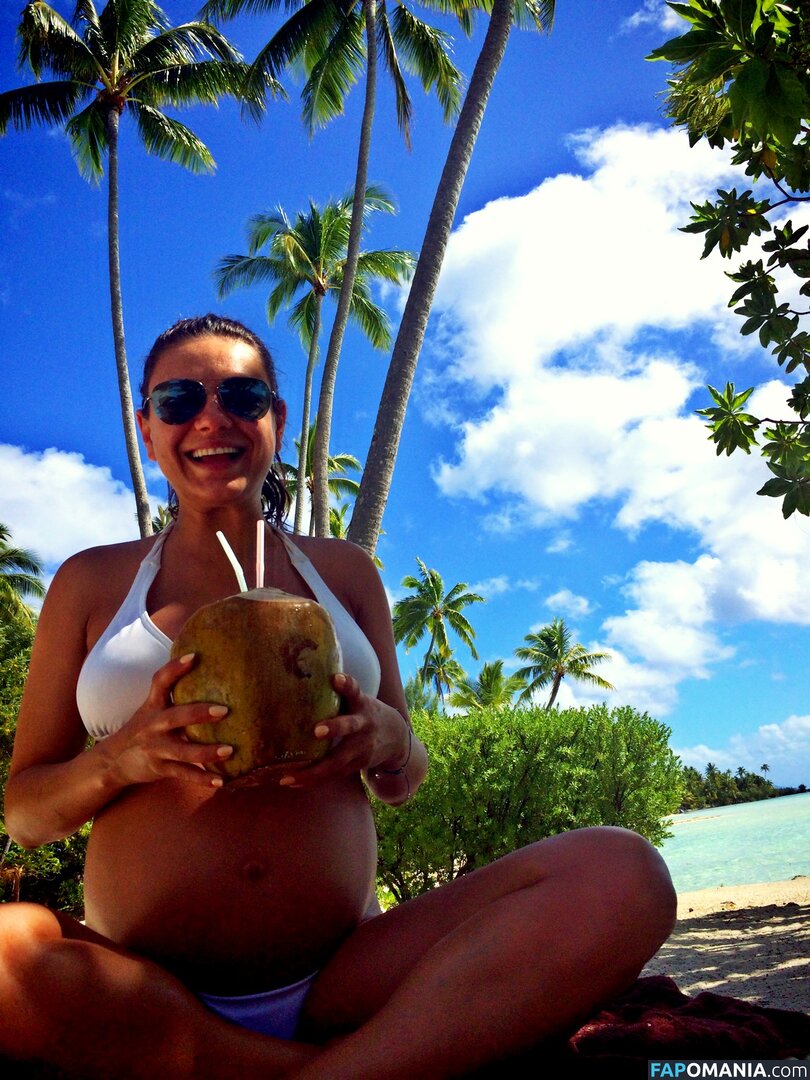 Mila Kunis Naakt Gelekte foto #19