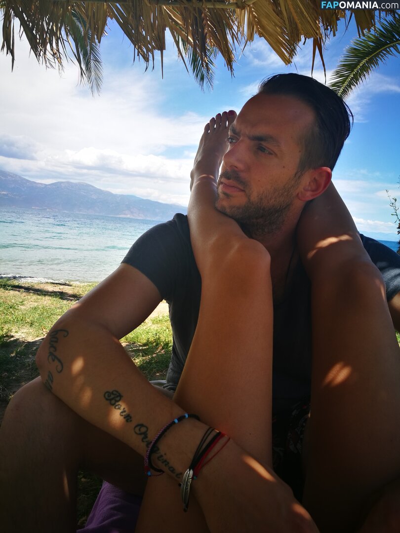 Nikoletta Ralli Naakt Gelekte foto #47