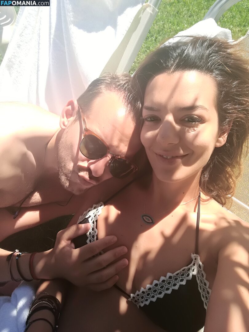 Nikoletta Ralli Naakt Gelekte foto #49