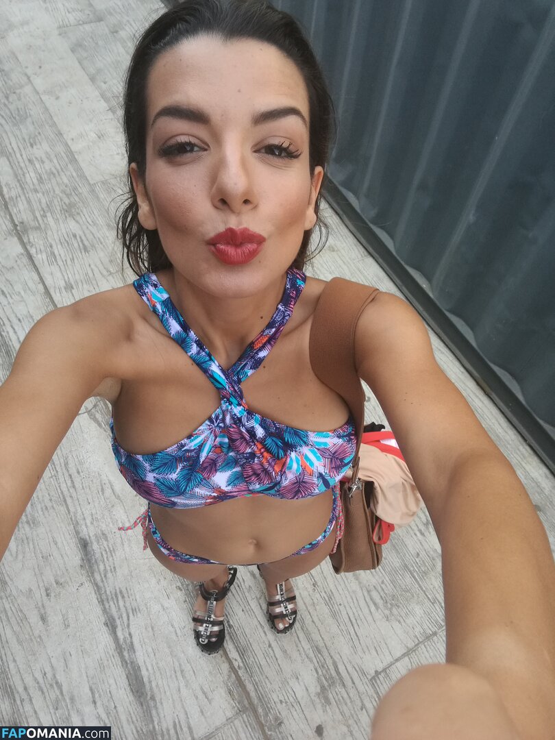 Nikoletta Ralli Naakt Gelekte foto #67