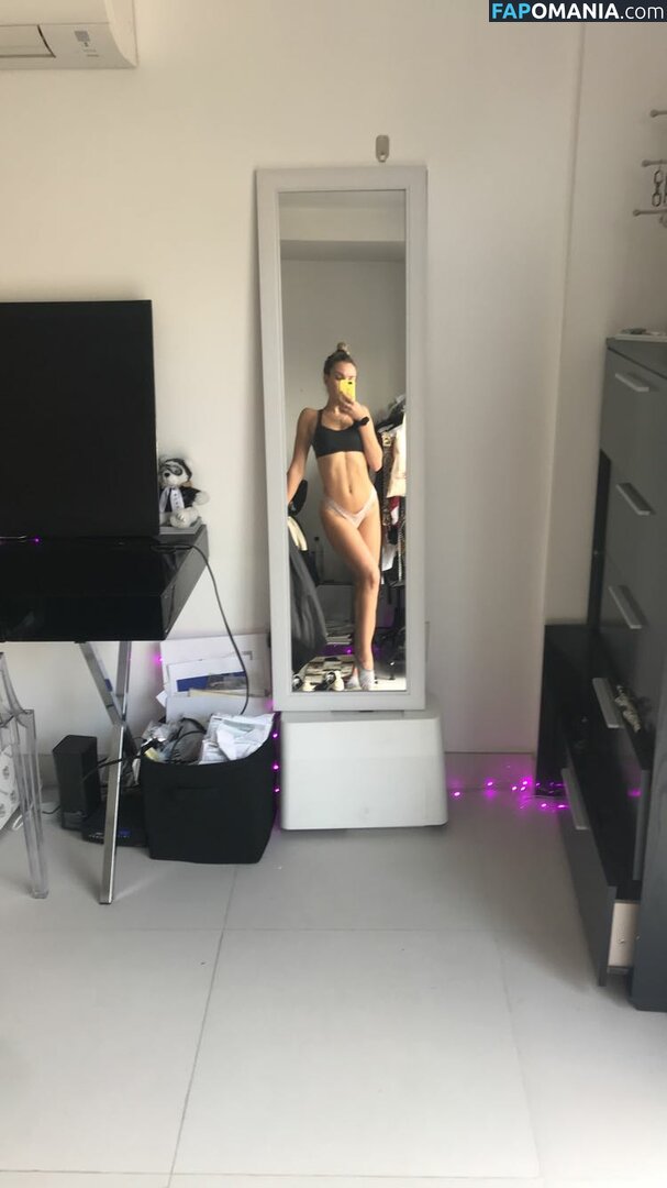 Noah Cyrus Naakt Gelekte foto #87