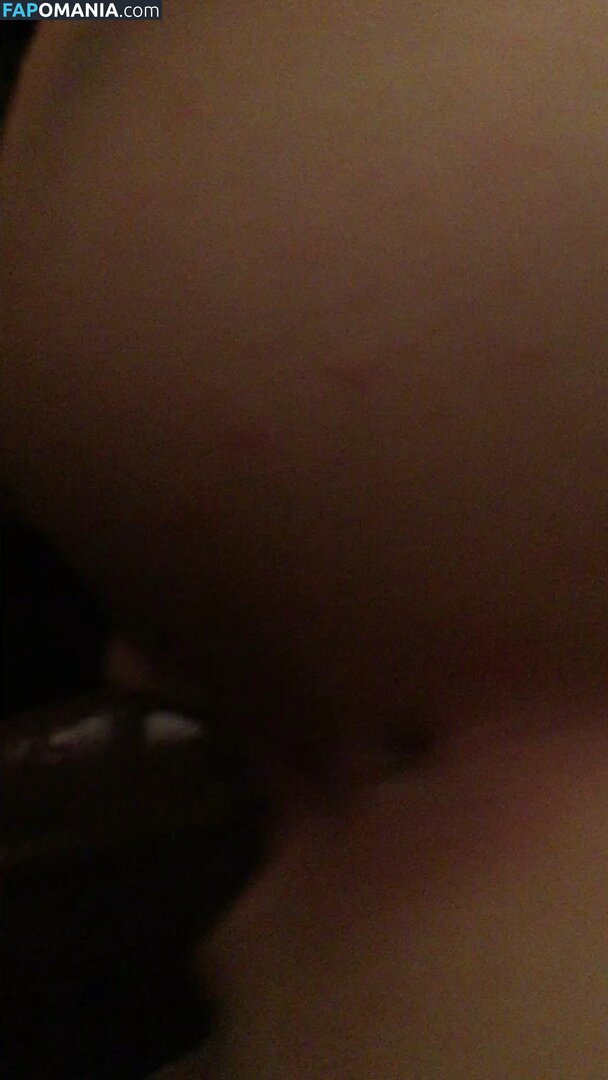 Noel Berry Naakt Gelekte foto #318