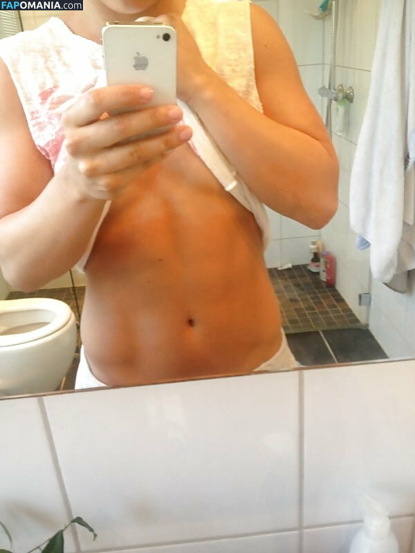 Nora Monk Naakt Gelekte foto #11