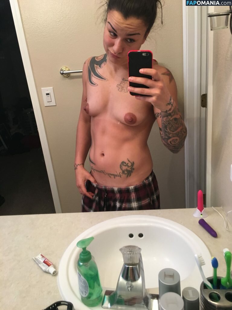 Raquel Pennington Naakt Gelekte foto #6
