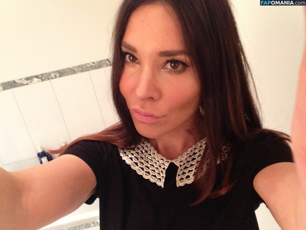 Sandra Ahrabian Naakt Gelekte foto #13