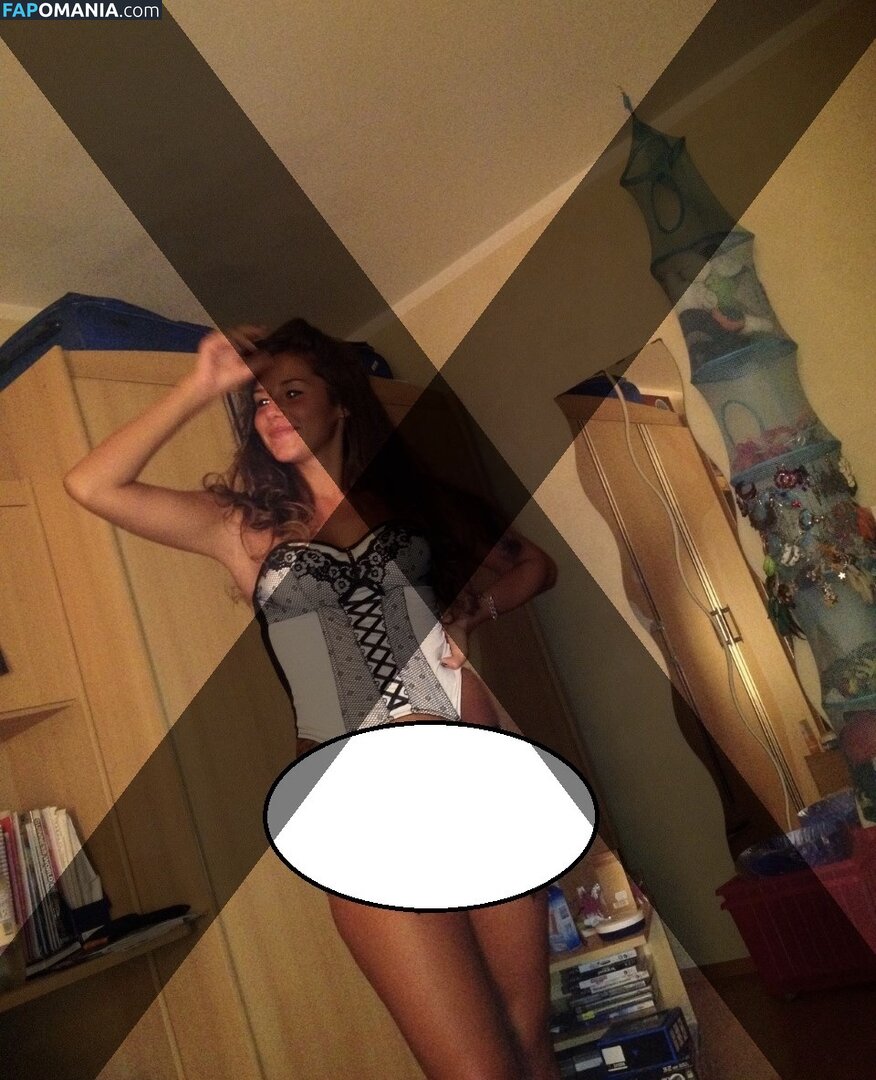 Sarah Lombardi Naakt Gelekte foto #5
