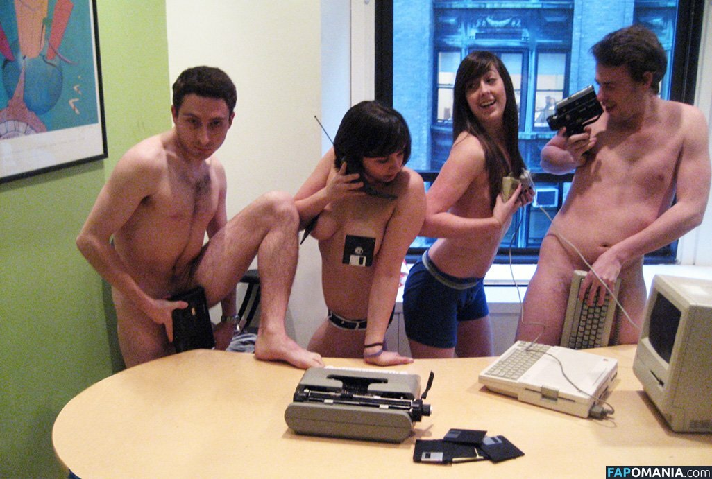 Sarah Schneider Naakt Gelekte foto #17