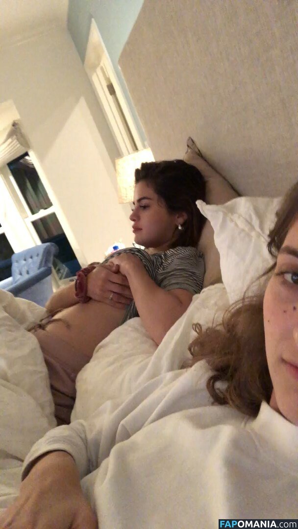 Selena Gomez Naakt Gelekte foto #19