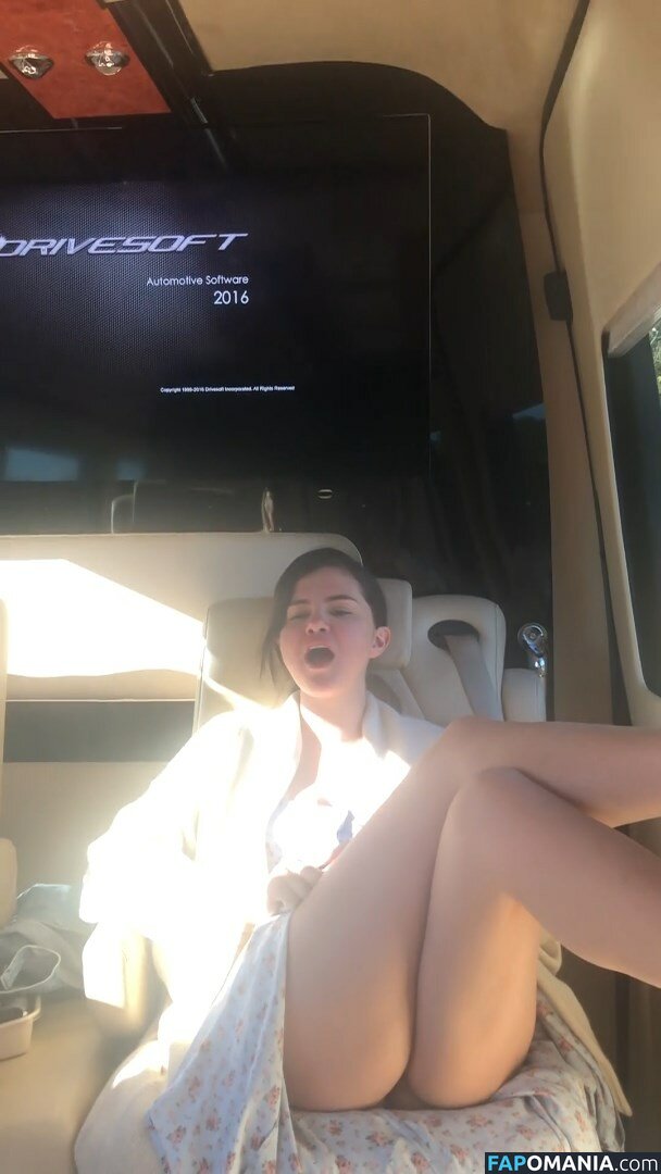 Selena Gomez Naakt Gelekte foto #30