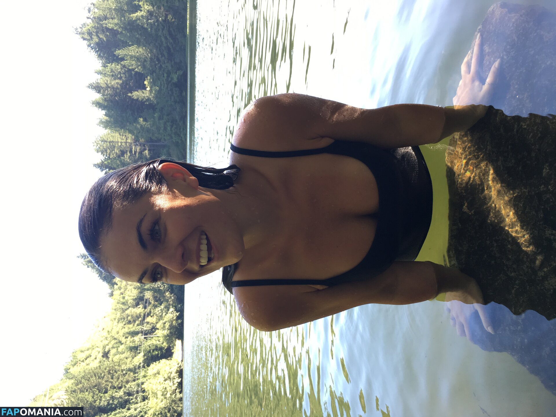 Serinda Swan Naakt Gelekte foto #104