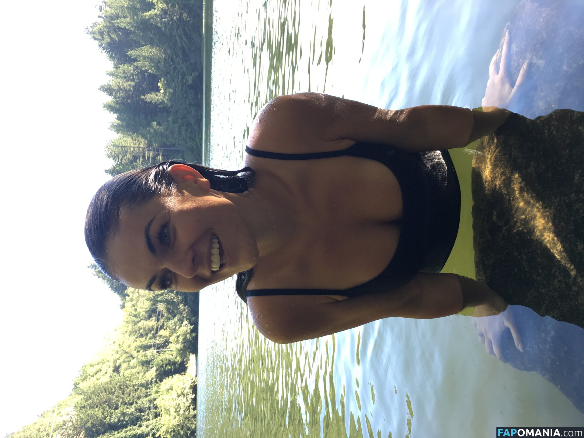 Serinda Swan Naakt Gelekte foto #105